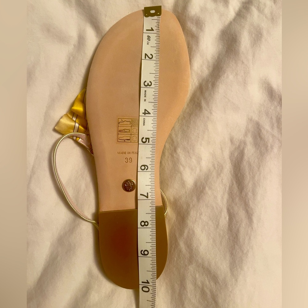 😍NEW Pucci Jewel Embellished Thong Sandals - Picture 7 of 7